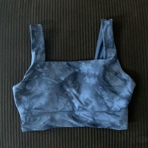 Calia by Carrie Underwood size M sports bra